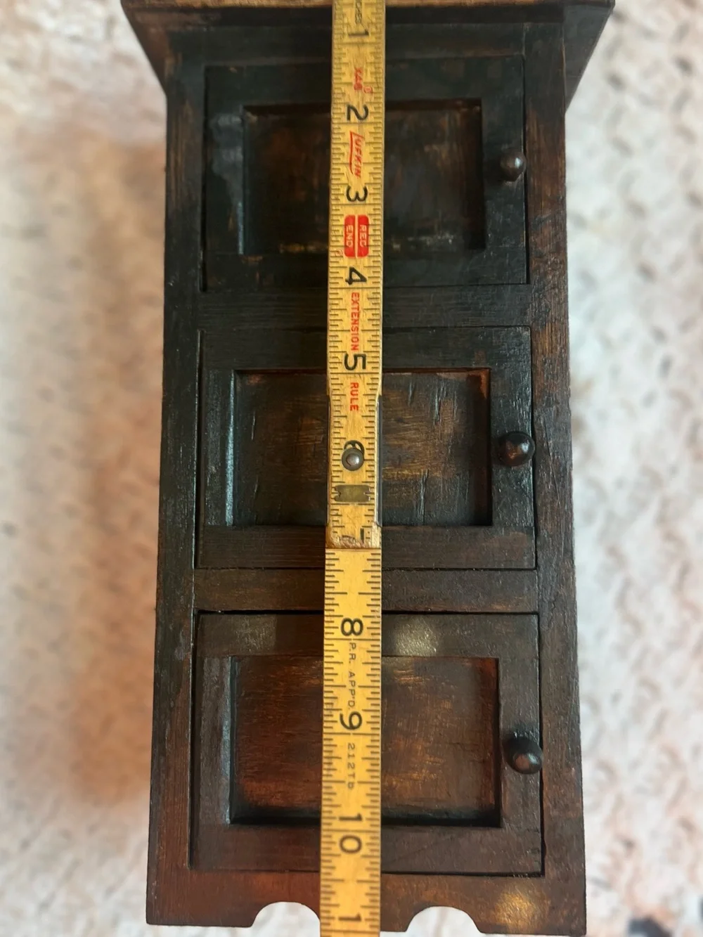 N/A small dark